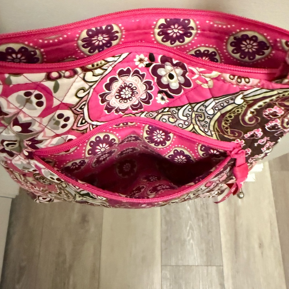 Vera Bradley Hipster and ID Wallet in Very Berry Paisley - Picture 6 of 10